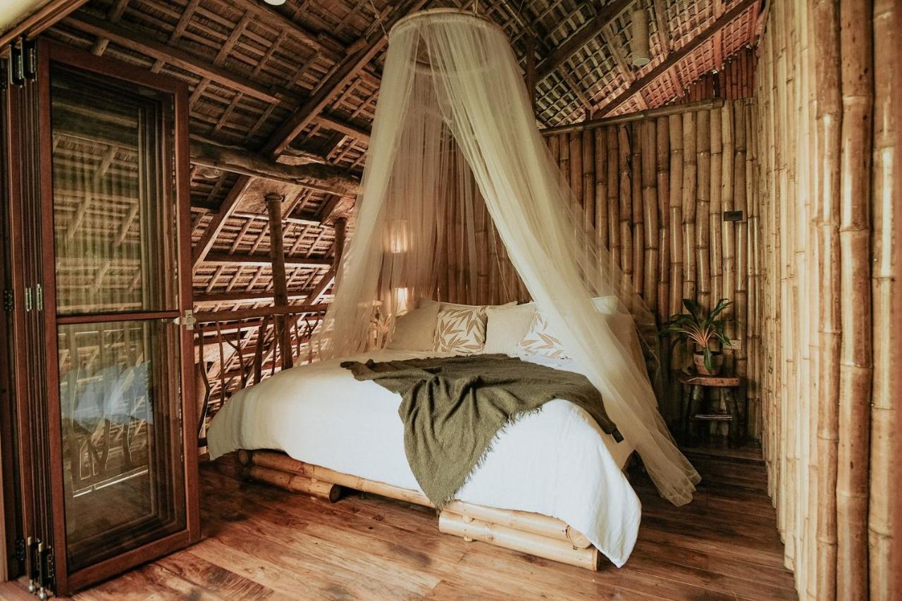 Vila Treehouse De Valentine Balamban Exteriér fotografie