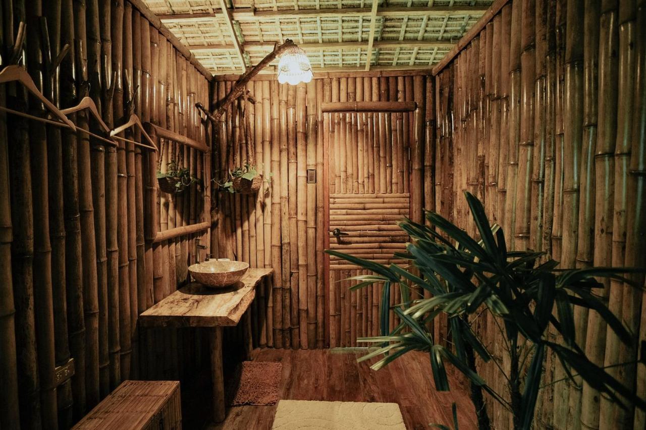 Vila Treehouse De Valentine Balamban Exteriér fotografie
