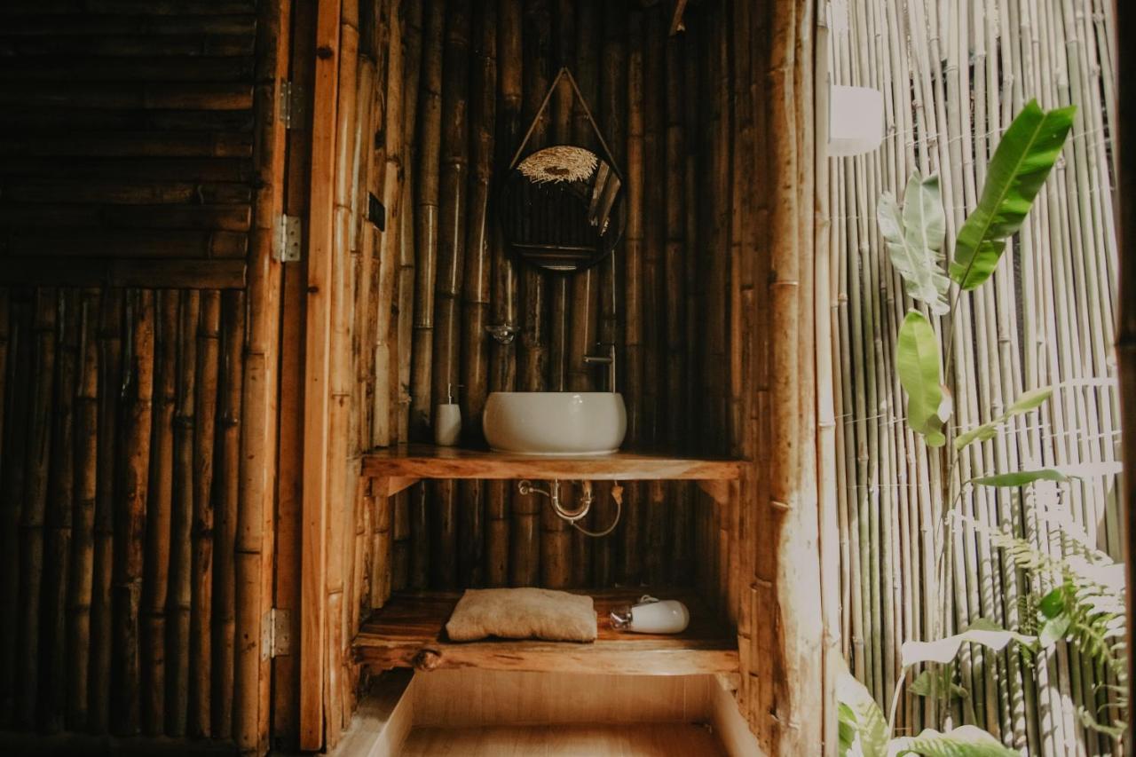 Vila Treehouse De Valentine Balamban Exteriér fotografie