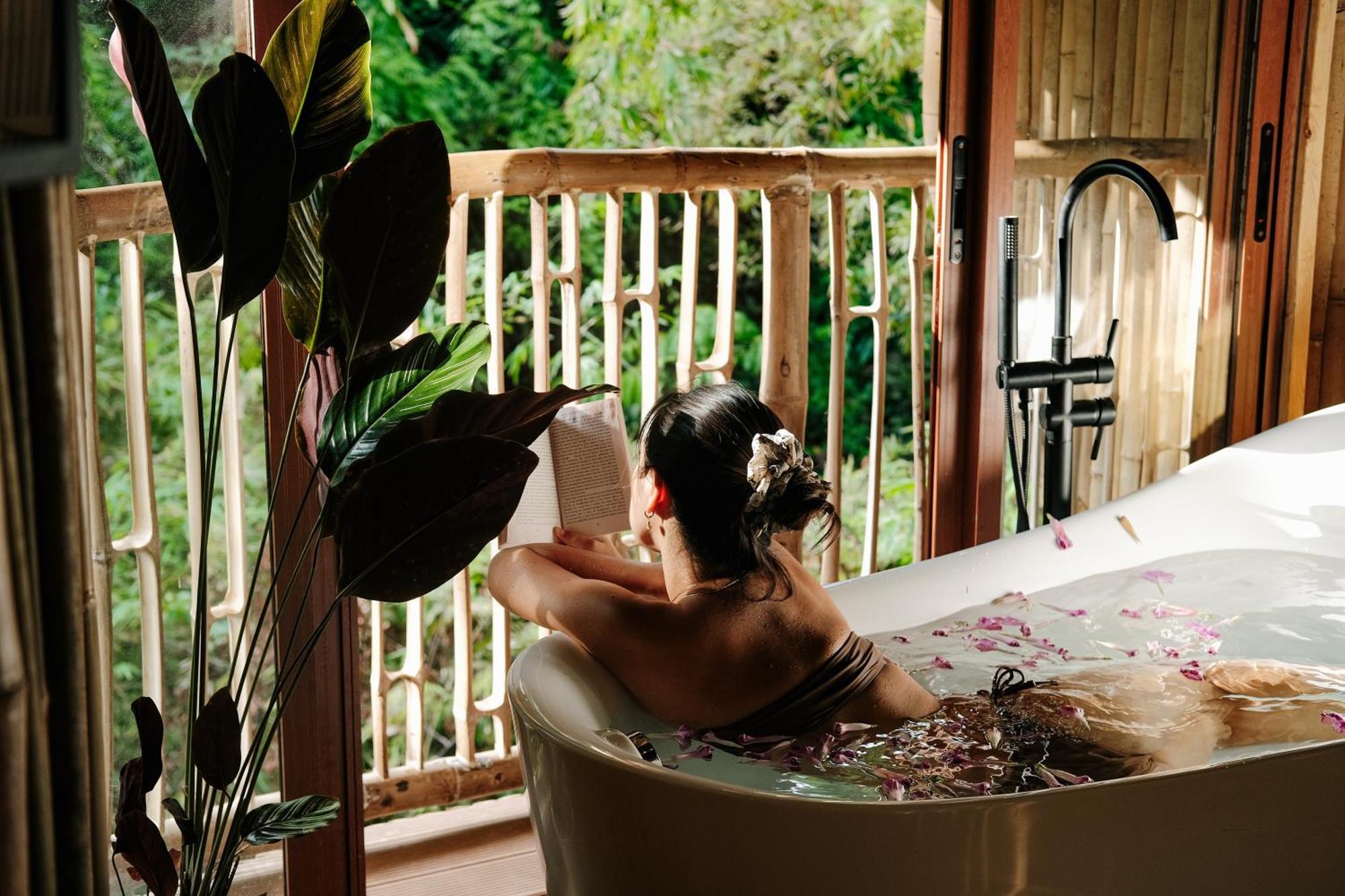 Vila Treehouse De Valentine Balamban Exteriér fotografie