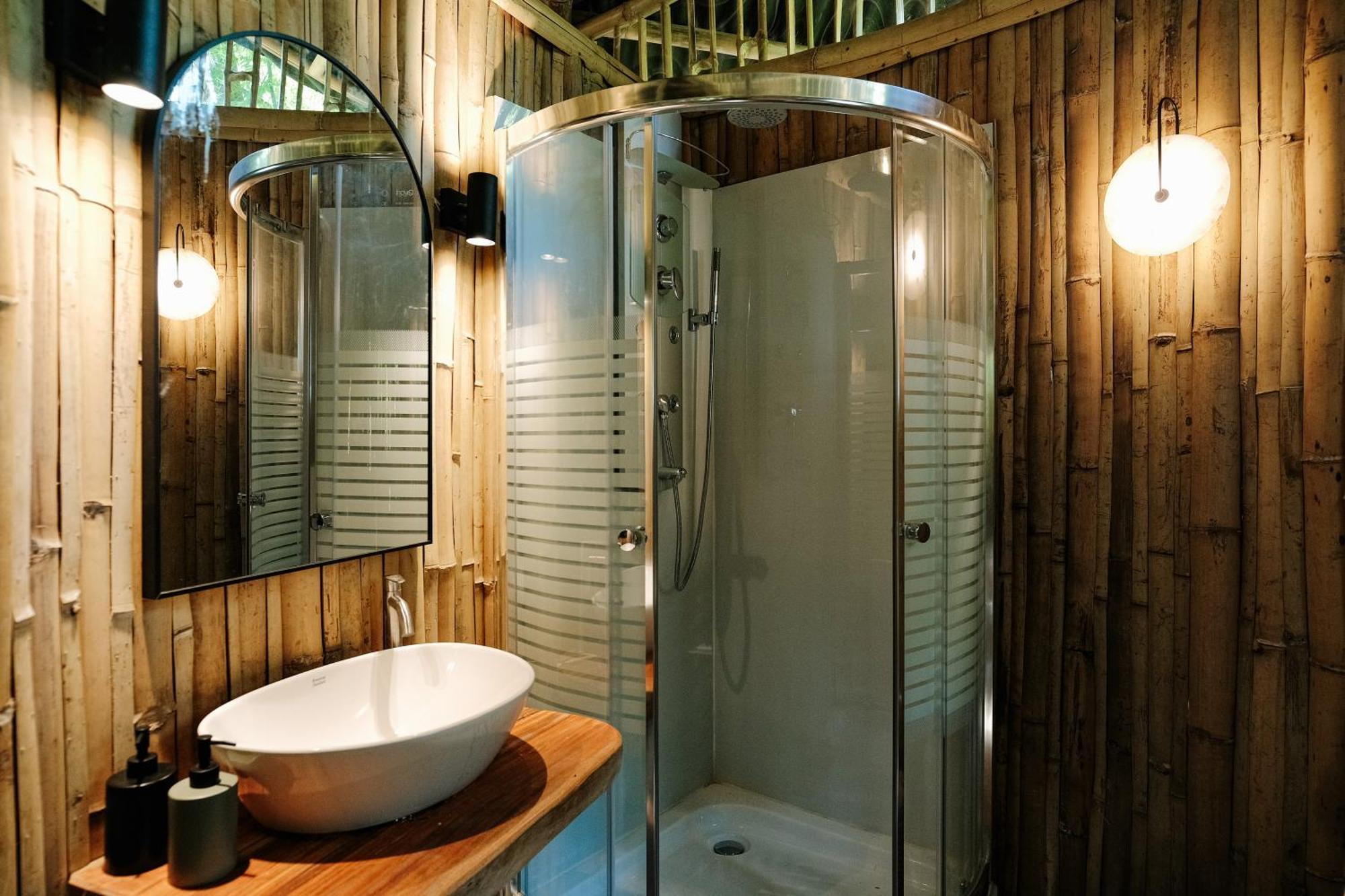 Vila Treehouse De Valentine Balamban Exteriér fotografie